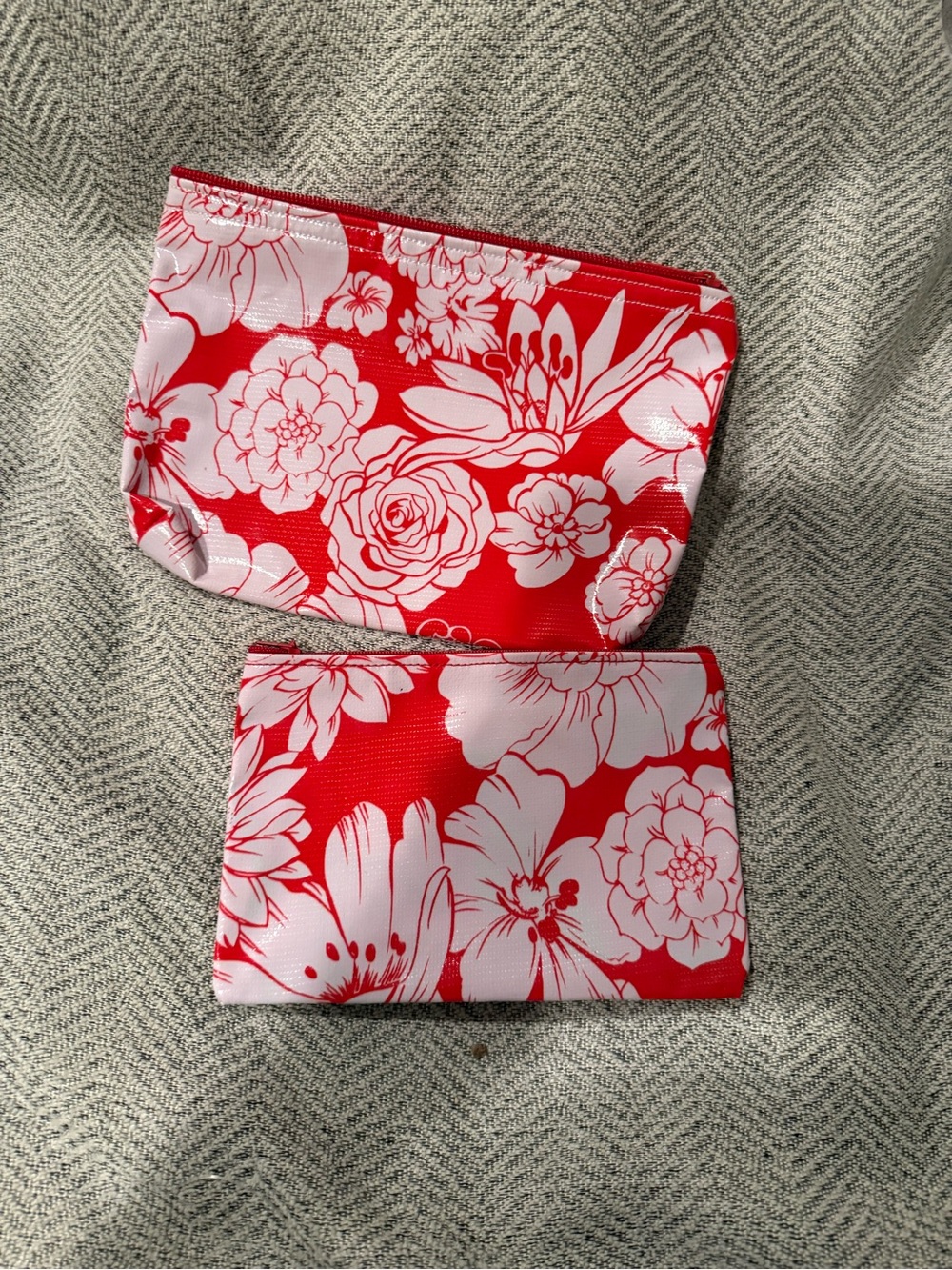 Red and White Floral Pouch Set - Women Accessories